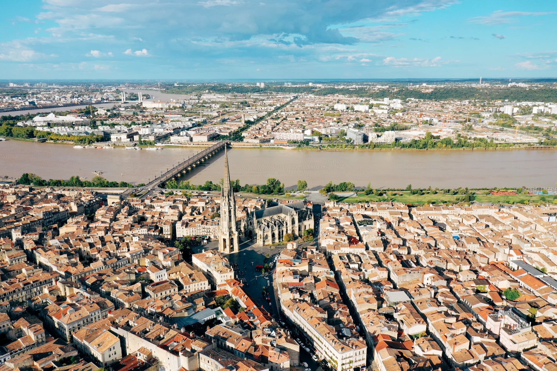 Photo of Bordeaux city